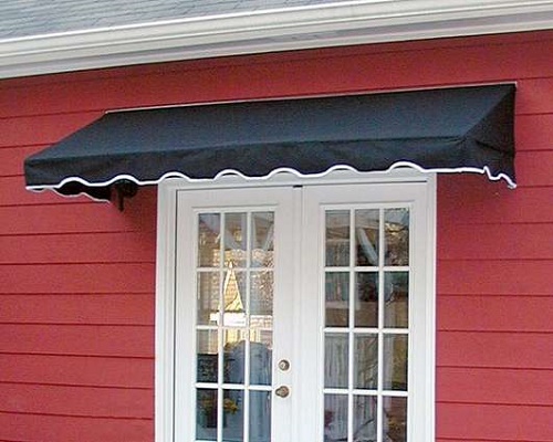 Kiểu mái che cửa sổ không chỉ giúp bảo vệ cửa sổ của bạn khỏi thời tiết xấu mà còn tạo thêm sự sang trọng và độc đáo cho ngôi nhà của bạn. Hãy xem ảnh để thấy rõ hơn sự khác biệt khi có kiểu mái che này.